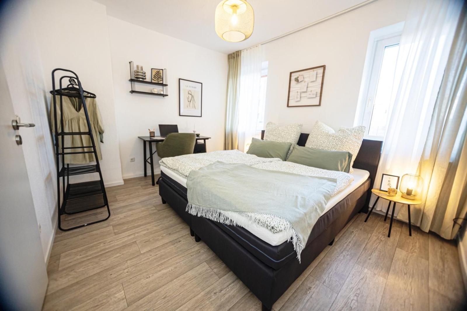 Blossfeld-Apartments Geraeumige Stadtoase Mitten Im Zentrum Mit 3 Schlafzimmern, Gratis Parkplatz, W-Lan, Netflix Iéna Extérieur photo